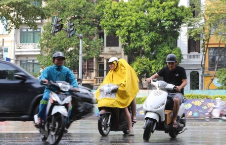 Cả nước đón mưa nhiều, dự báo có bão trong tháng 7
