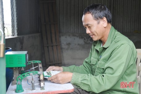 Những "đại gia chân đất" hùn vốn mở xưởng sản xuất men vi sinh ở Can Lộc