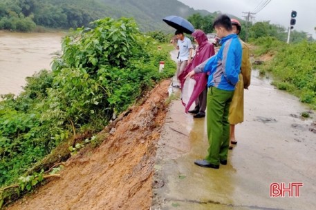 Cảnh báo 3 huyện miền núi Hà Tĩnh có nguy cơ cao sạt lở đất