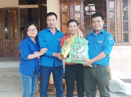Ban hành quy định về hỗ trợ khắc phục hậu quả bão, lũ, ổn định đời sống.