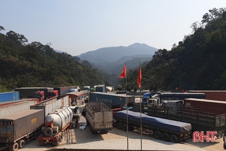 Chưa đầy 2 tháng, Hải quan Cầu Treo thu hơn 50% dự toán ngân sách cả năm