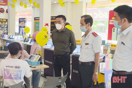 Người dân Hà Tĩnh ra khỏi nhà không đeo khẩu trang sẽ bị phạt 1 - 3 triệu đồng