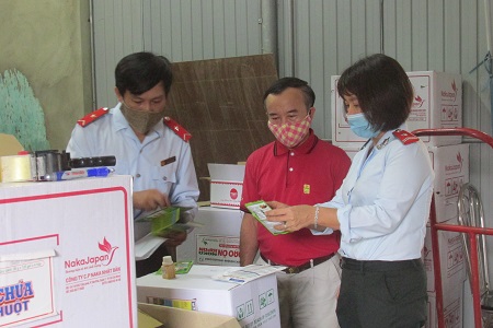Tăng cường công tác kiểm tra, phòng ngừa, đấu tranh chống buôn lậu, gian lận thương mại và hàng giả trong sản xuất nông nghiệp
