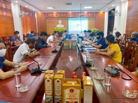 Cẩm Xuyên đánh giá, phân hạng sản phẩm tham gia chương trình Ocop đợt 1 năm 2021.
