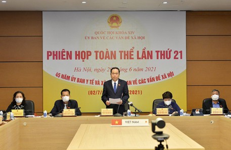 Hoàn thiện chính sách giảm nghèo phù hợp với mô hình tăng trưởng kinh tế đồng thời gắn với mục tiêu phát triển bền vững