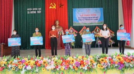 Hội LHPN tỉnh Hà Tĩnh: Trao nguồn vốn vay cho phụ nữ khó khăn phát triển kinh tế và phòng tránh thiên tai