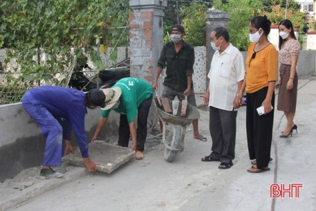 Người phụ nữ hiến “đất vàng” xây tổ dân phố mẫu ở Hà Tĩnh