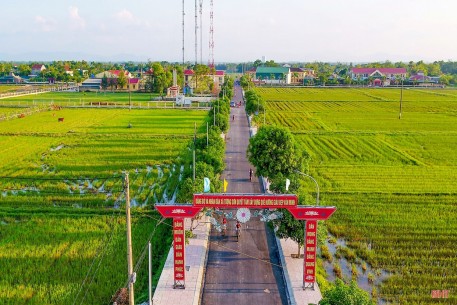 Tập trung lãnh đạo, chỉ đạo thực hiện xây dựng tỉnh Hà Tĩnh đạt chuẩn nông thôn mới