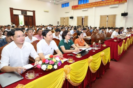 Các đại biểu dự Hội nghị