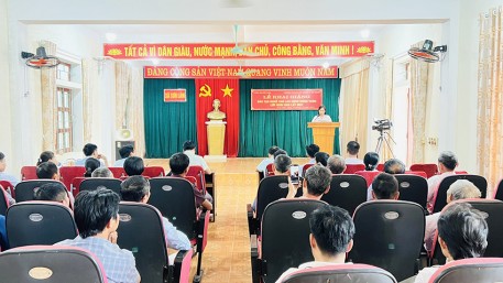 Khai giảng lớp nuôi ong lấy mật tại xã Sơn Lâm