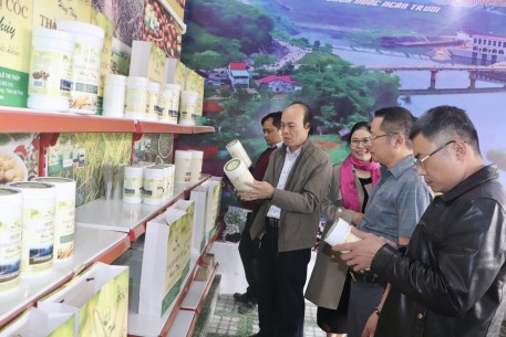 Vũ Quang có thêm 5 sản phẩm đạt OCOP 3 sao