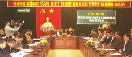 Đ/c Đinh Xuân Việt, Phó Bí thư Thường trực Tỉnh uỷ phát biểu chỉ đạo Hội nghị