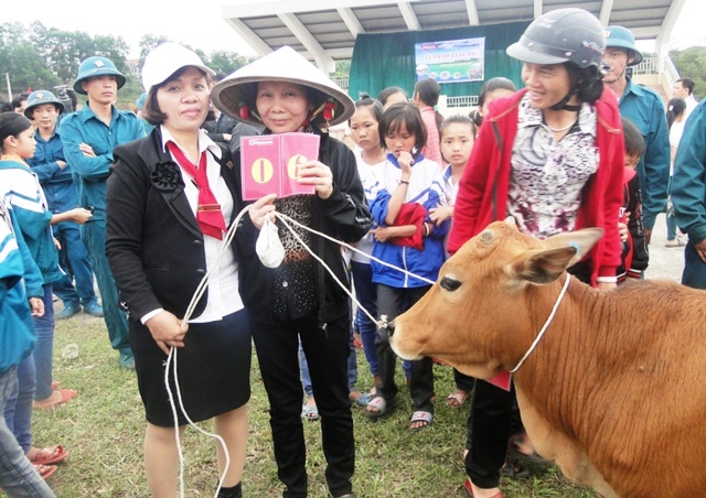 Ngân hàng Nông nghiệp và PTNT Hà Tĩnh chung sức xây dựng NTM
