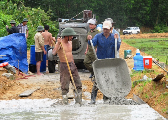 Vũ Quang huy động nguồn lực xây dựng nông thôn mới