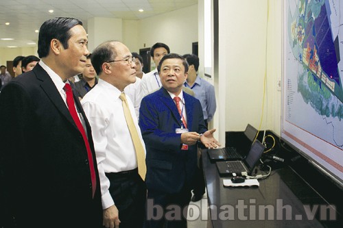 Đoàn kết trong Đảng, đồng thuận trong dân, quyết tâm đưa Hà Tĩnh phát triển nhanh, bền vững