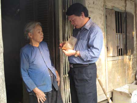 “Phải lắng nghe nông dân”
