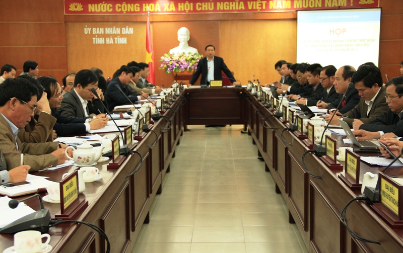 Đẩy nhanh tiến độ thực hiện Chương trình xây dựng nông thôn mới các xã về đích năm 2014