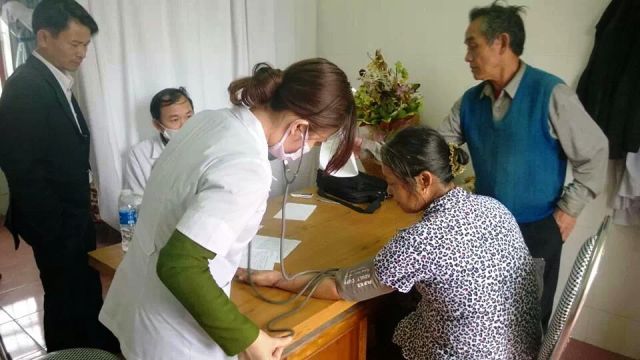 Thị đoàn Hồng Lĩnh: Khám cấp thuốc miễn phí cho 320 đối tượng chính sách và hộ nghèo.
