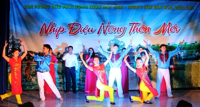 Tuyên truyền "Nhịp điệu nông thôn mới" tại xã Đức Dũng