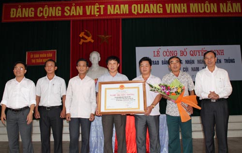 Hà Tĩnh: Trao bằng công nhận nghề và làng nghề truyền thống