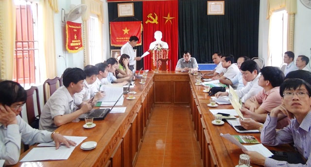 Sở Giáo dục và Đào tạo làm việc với xã nhận đỡ đầu xây dựng NTM