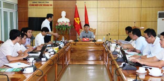 Đồng chí Lê Thành Long, Phó Bí thư Tỉnh ủy làm việc với Văn phòng Điều phối Chương trình NTM tỉnh