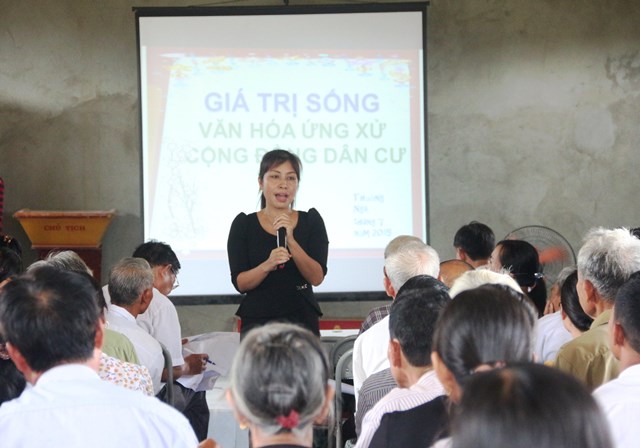 Tập huấn xây dựng Khu dân cư NTM kiểu mẫu, vườn mẫu tại thôn Đông Nam, xã Thường Nga