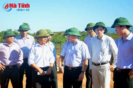 Tháo gỡ vướng mắc, đẩy nhanh tiến độ Dự án cấp nước KKT Vũng Áng