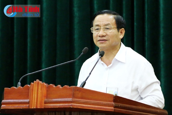 Bí thư Tỉnh ủy – Chủ tịch UBND tỉnh Lê Đình Sơn: Các chỉ tiêu KT-XH năm 2016 đề ra ở mức cao nhất nhưng phải đảm bảo khả thi. Để hoàn thành các chỉ tiêu, cấp ủy, chính quyền phải thể hiện quyết tâm chính trị cao nhất.