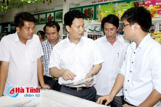 Tăng cường giám sát chất lượng hải sản tại các điểm kinh doanh