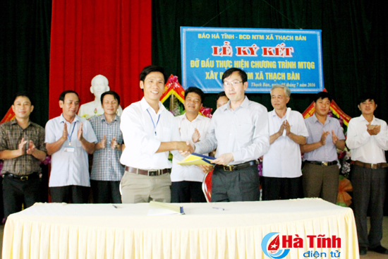 Báo Hà Tĩnh đỡ đầu Thạch Bàn xây dựng nông thôn mới