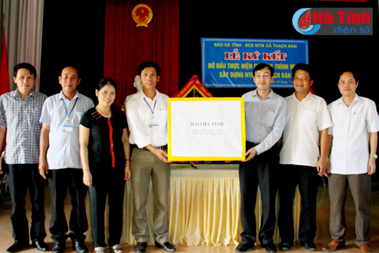 bao ha tinh do dau thach ban xay dung nong thon moi