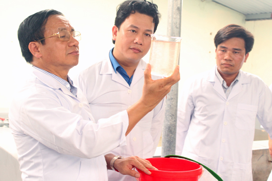 lanh dao tinh kiem tra du an nuoi tom sinh hoc tren cat tai ky nam