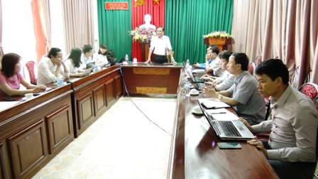 Đồng chí Trần Huy Oánh - Chánh Văn phòng Điều phối nông thôn mới tỉnh phát biểu chỉ đạo tại Lớp tập huấn