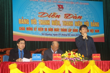 Các đồng chí cùng đối thoại tại Diễn đàn