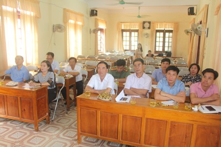Khách mời tham dự buổi góp ý bài giảng