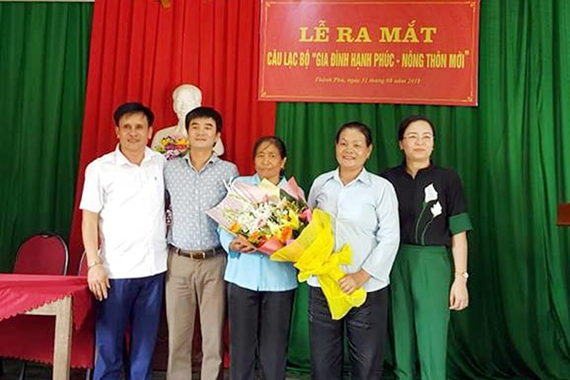 Tổ chức lễ ra mắt “CLB gia đình hạnh phúc – nông thôn mới”