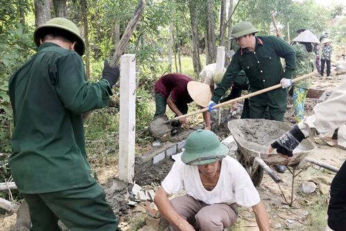 Tỉnh đoàn hỗ trợ xã Thạch Tiến xây dựng nông thôn mới