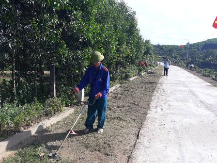Chi hội thôn Tân lệ xã Đức Liên phát sẽ hành lang giao thông