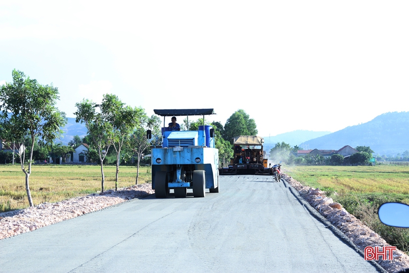 Lòng dân đồng thuận, xã miền núi Hà Tĩnh quyết bứt phá xây dựng NTM nâng cao