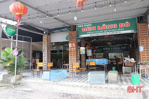 Cà phê, quán ăn tại TP Hà Tĩnh thích ứng với tình hình dịch Covid-19
