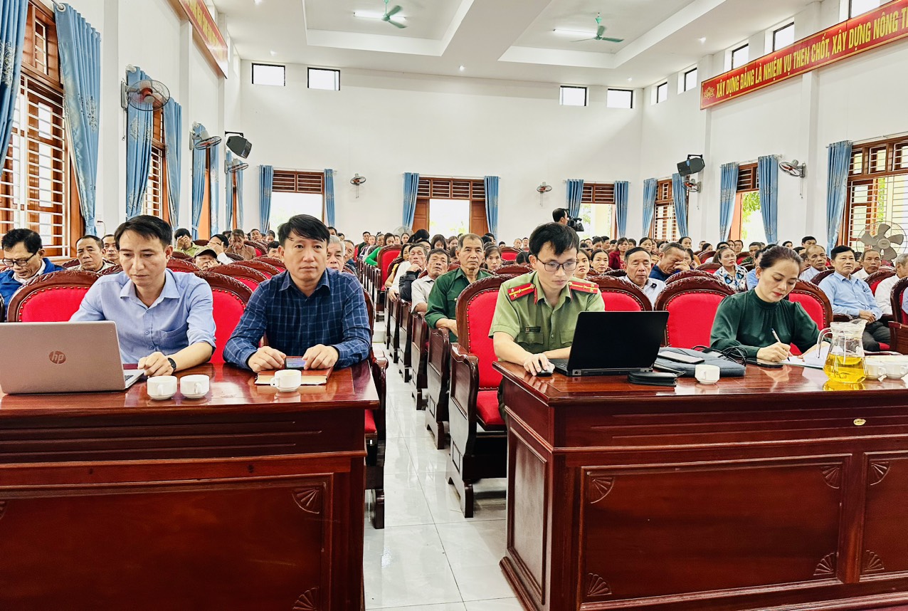 cac dai bieu rtham gia buoi tap huan